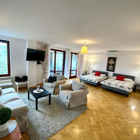 Center Warsaw - Apartmenty Jana Pawla II المظهر الخارجي الصورة