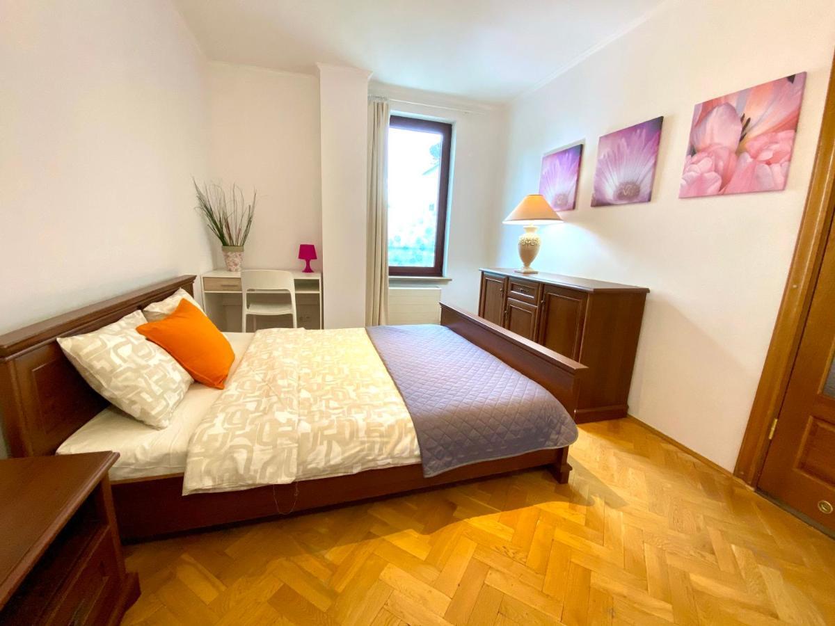 Center Warsaw - Apartmenty Jana Pawla II المظهر الخارجي الصورة