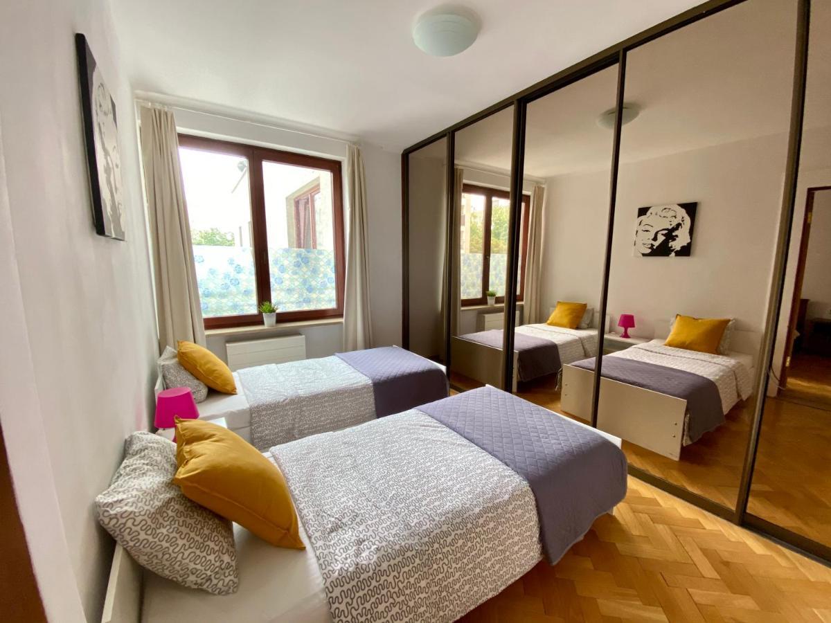 Center Warsaw - Apartmenty Jana Pawla II المظهر الخارجي الصورة