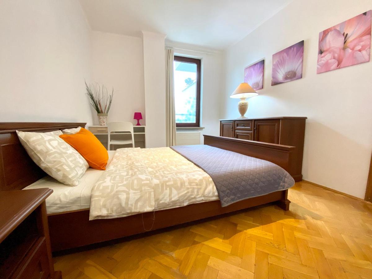 Center Warsaw - Apartmenty Jana Pawla II المظهر الخارجي الصورة