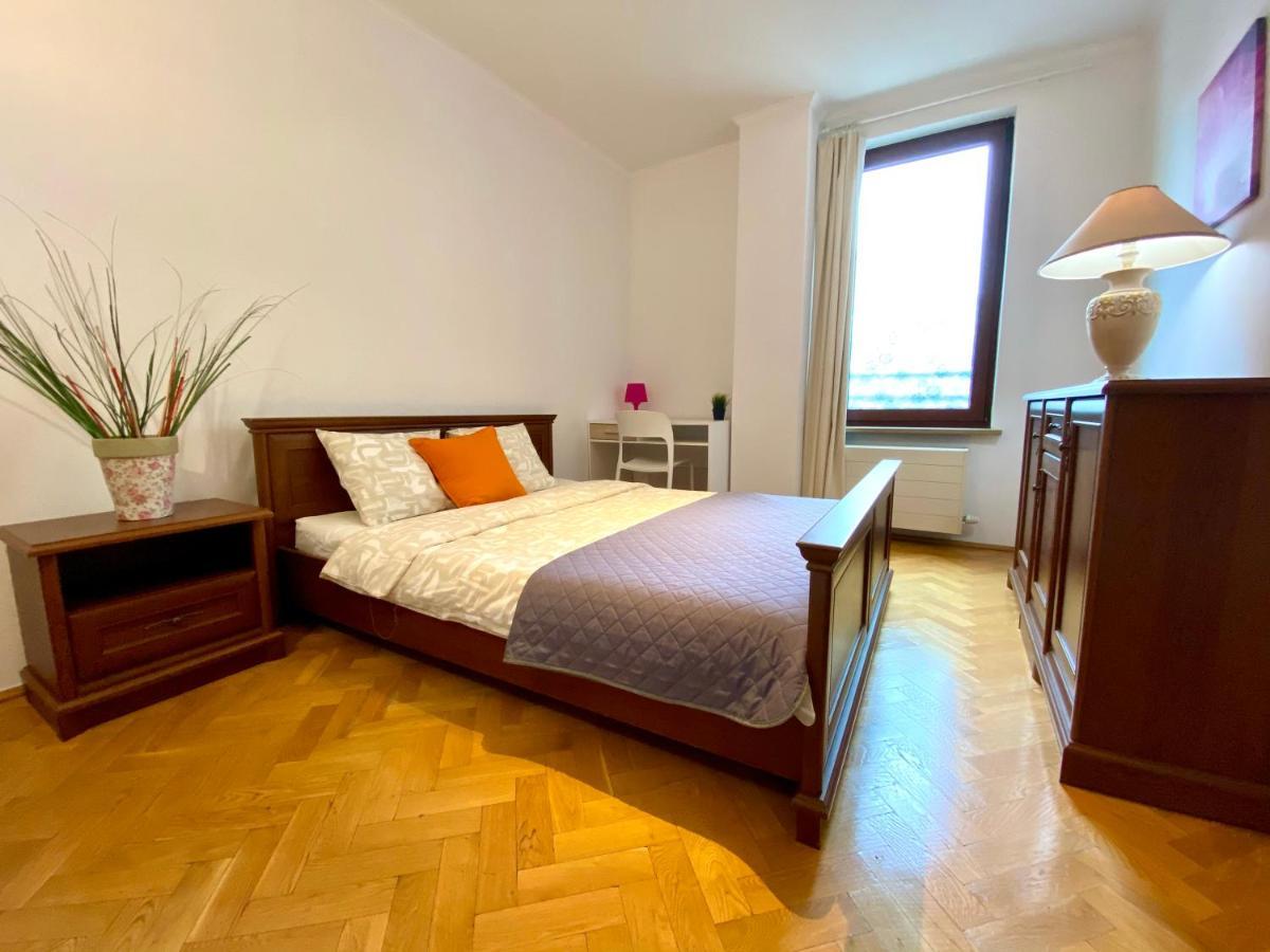 Center Warsaw - Apartmenty Jana Pawla II المظهر الخارجي الصورة