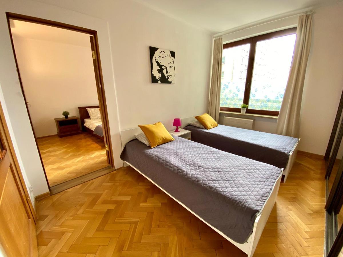 Center Warsaw - Apartmenty Jana Pawla II المظهر الخارجي الصورة